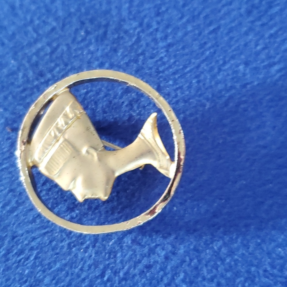 Vintage Egyptian Revival Queen Nefertiti Brooch.